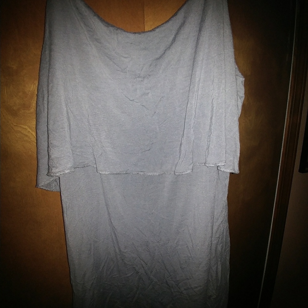 Gray tank